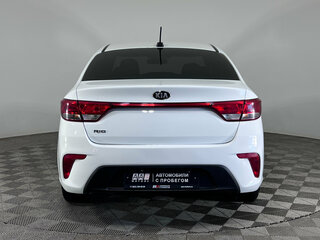 2018 Kia Rio IV, белый, 1429000 рублей, вид 5
