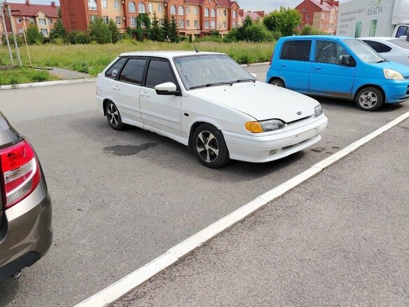 2011 Lada (ВАЗ) 2114, белый, 140000 рублей - вид 4