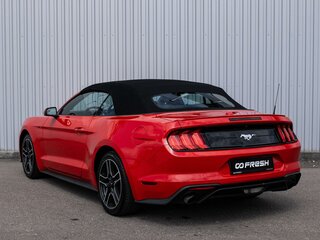 2020 Ford Mustang VI Рестайлинг, красный, 3340000 рублей, вид 2