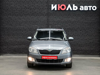 2012 Skoda Fabia II Рестайлинг, серый, 700000 рублей, вид 2