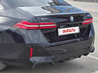 2024 BMW 5 серии Long 530Li VIII (G60/G61/G68), чёрный, 7300000 рублей, вид 5