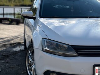 2014 Volkswagen Jetta VI Рестайлинг, белый, 940000 рублей, вид 2