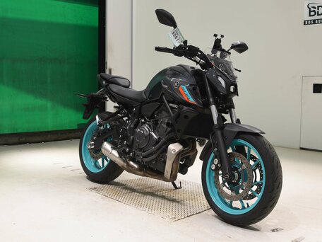 2022 Yamaha MT-07 (FZ-07), серый, 800000 рублей, вид 1