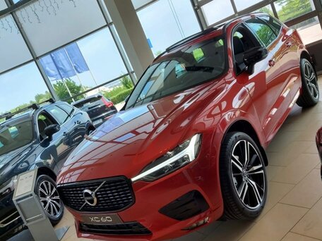 2021 Volvo XC60 II, красный, 4500000 рублей, вид 5