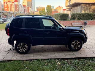 2026 Lada (ВАЗ) Niva Travel I Рестайлинг, чёрный, 1650000 рублей, вид 4