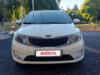 2012 Kia Rio 5-speed III, белый, 915000 рублей, вид 3