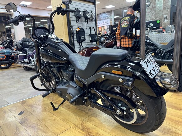 2020 Harley-Davidson Low Rider, чёрный, 1990000 рублей - вид 4