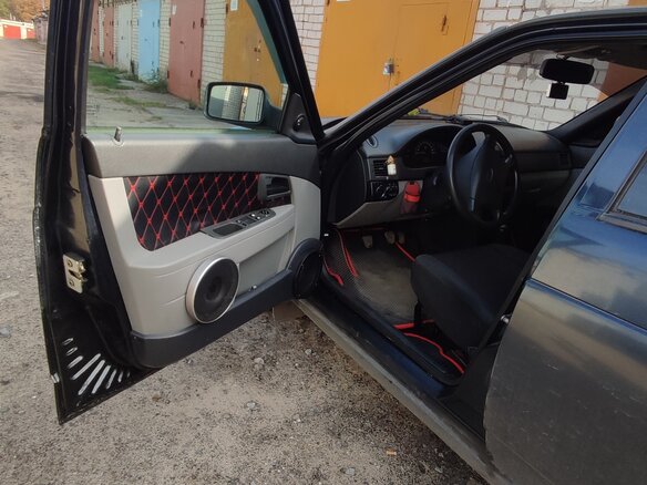 2008 Lada (ВАЗ) Priora I, чёрный, 185000 рублей - вид 9