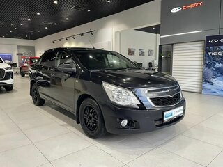 2013 Chevrolet Cobalt II, чёрный, 550000 рублей, вид 3