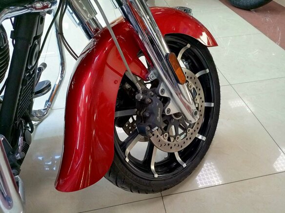 2018 Indian Chieftain, красный - вид 9
