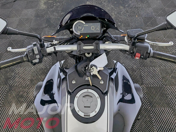 2020 Honda CB 1000R, чёрный, 999000 рублей - вид 10