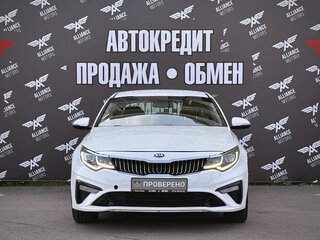 2019 Kia Optima IV Рестайлинг, белый, 1390000 рублей, вид 2