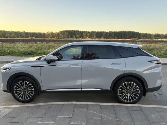 2025 Exeed RX, серый, 3800000 рублей - вид 5