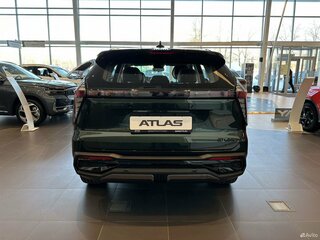 2025 Geely Atlas II, зелёный, 3512990 рублей, вид 4