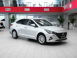 2021 Hyundai Solaris II Рестайлинг, серебристый, 1090000 рублей, вид 3