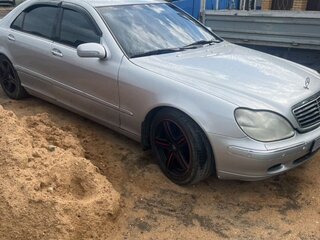 2000 Mercedes-Benz S-Класс 430 Long IV (W220), серебристый, 505000 рублей, вид 1