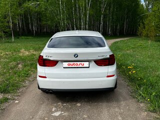 2012 BMW 5 серии Gran Turismo 530d xDrive VI (F10/F11/F07), белый, 1680000 рублей, вид 4