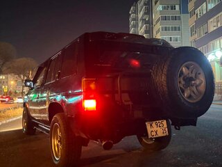 1993 Nissan Terrano I, чёрный, 450000 рублей, вид 2