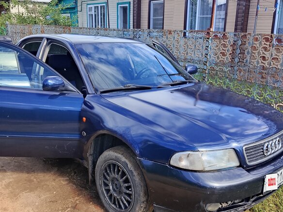 1996 Audi A4 I (B5), синий - вид 1