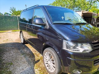 2011 Volkswagen Multivan T5 Рестайлинг, чёрный, 2250000 рублей, вид 1