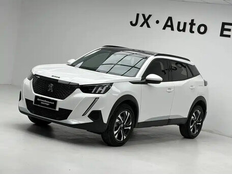 2023 Peugeot 2008 II, белый, 1350000 рублей, вид 1