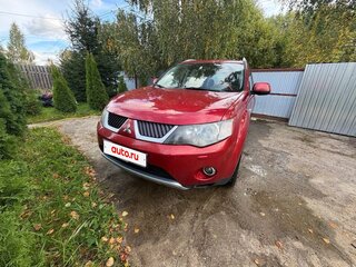 2008 Mitsubishi Outlander II, красный, 900000 рублей, вид 3