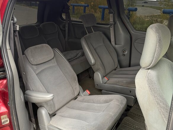 2004 Dodge Caravan Grand IV, красный, 450000 рублей - вид 5