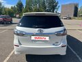 2014 Toyota Wish II Рестайлинг, белый - вид 3