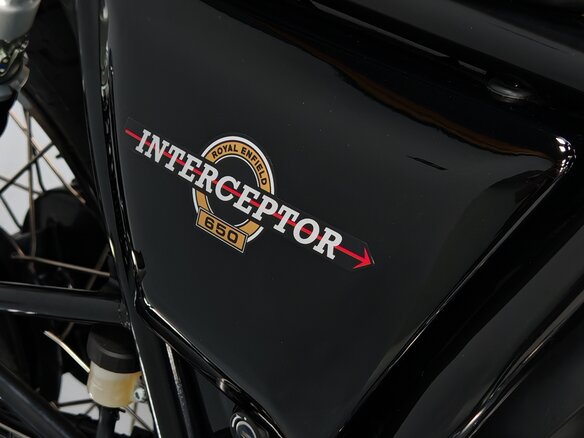 2025 Royal Enfield Interceptor, чёрный, 699000 рублей - вид 29