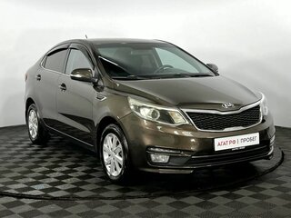 2015 Kia Rio III Рестайлинг, коричневый, 970000 рублей, вид 4