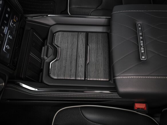 2026 Ram 1500 Crew Cab V Рестайлинг, серебристый, 9390000 рублей - вид 14