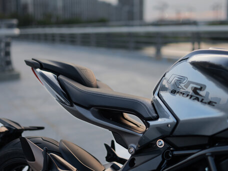 2021 MV Agusta Brutale 800, чёрный, 1550000 рублей, вид 3