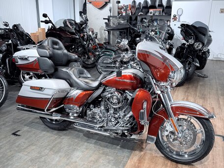 2014 Harley-Davidson CVO Limited, белый, 1699000 рублей, вид 2
