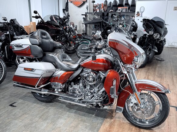 2014 Harley-Davidson CVO Limited, белый, 1699000 рублей - вид 1