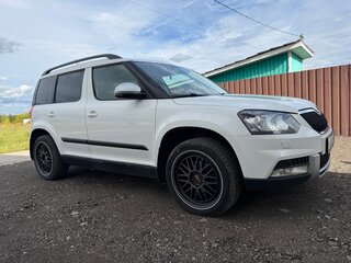 2015 Skoda Yeti I Рестайлинг, белый, 1390000 рублей, вид 5