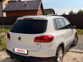 2015 Volkswagen Tiguan I Рестайлинг, белый, 1400000 рублей, вид 4