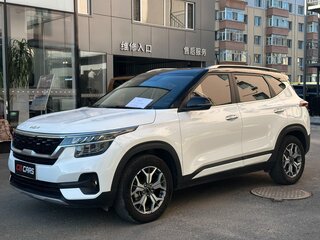 2022 Kia KX3, белый, 1780000 рублей, вид 1