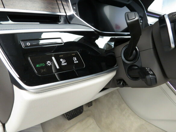 2022 Audi A8 60 TFSI e IV (D5) Рестайлинг, серый, 10990000 рублей - вид 8