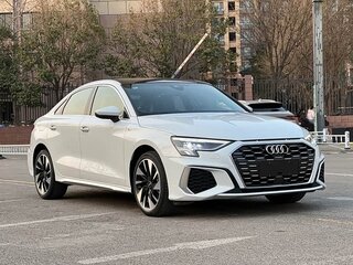 2022 Audi A3 35 TFSI Long IV (8Y), белый, 1999067 рублей, вид 3