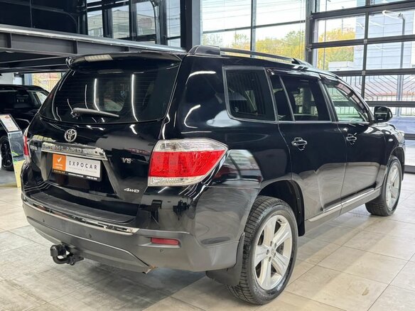 2013 Toyota Highlander II (XU40) Рестайлинг, чёрный, 1820000 рублей - вид 5