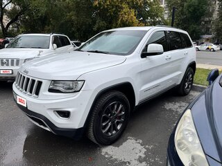 2016 Jeep Grand Cherokee IV (WK2) Рестайлинг, белый, 3100000 рублей, вид 1