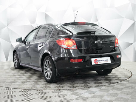 2013 Chevrolet Cruze I Рестайлинг, чёрный, 494000 рублей, вид 3