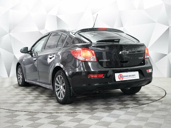 2013 Chevrolet Cruze I Рестайлинг, чёрный, 494000 рублей - вид 2