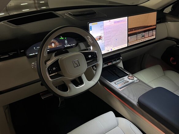2026 Zeekr 9X 70 kWh, чёрный, 13387000 рублей - вид 15