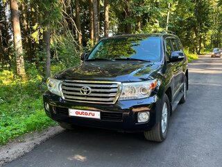 2013 Toyota Land Cruiser 200 Series Рестайлинг 1, чёрный, 2850000 рублей, вид 1