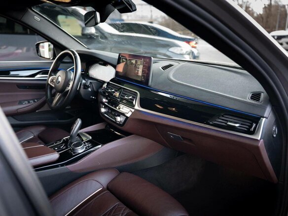 2021 BMW 5 серии 530i VII (G30/G31/G38) Рестайлинг, серый, 4200000 рублей - вид 6
