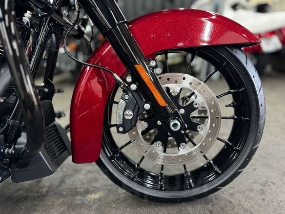2017 Harley-Davidson Road Glide, пурпурный, 1980000 рублей - вид 36