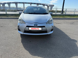2014 Toyota Aqua I, серебристый, 670000 рублей, вид 2