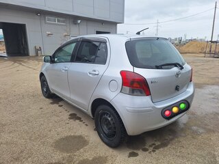 2010 Toyota Vitz II (XP90), серый, 480000 рублей, вид 4