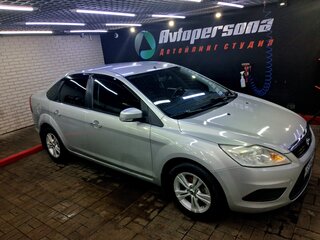 2010 Ford Focus II Рестайлинг, серебристый, 620000 рублей, вид 5